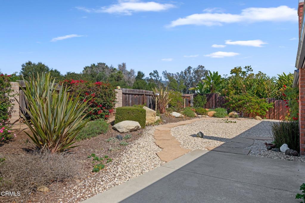 6440 Camino Viviente