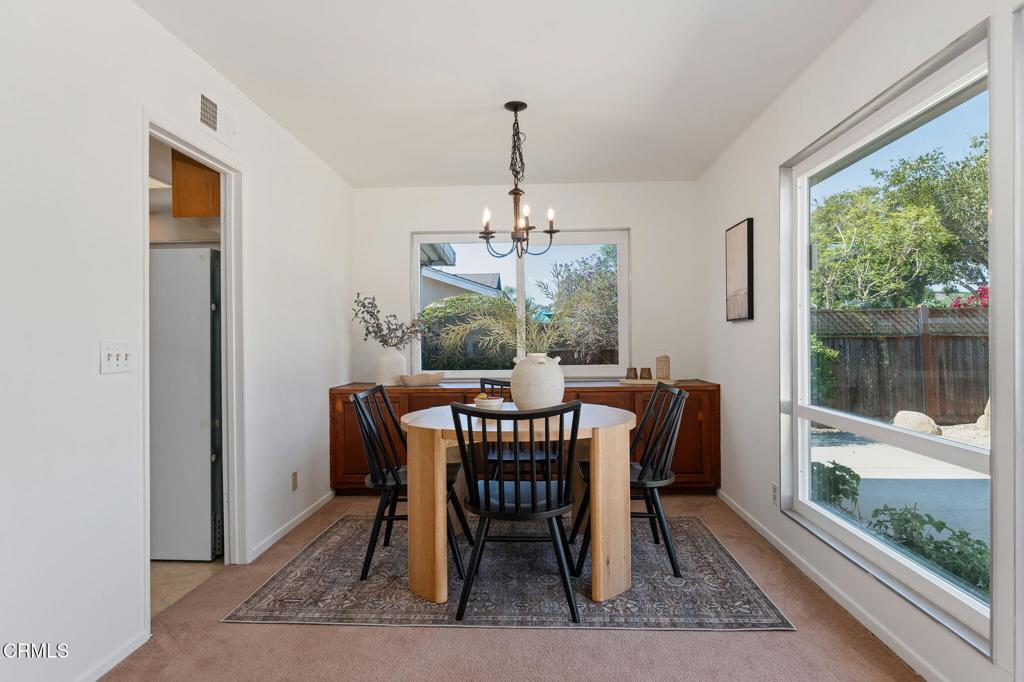 6440 Camino Viviente