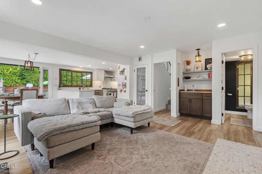 1504 Live Oak Lane
