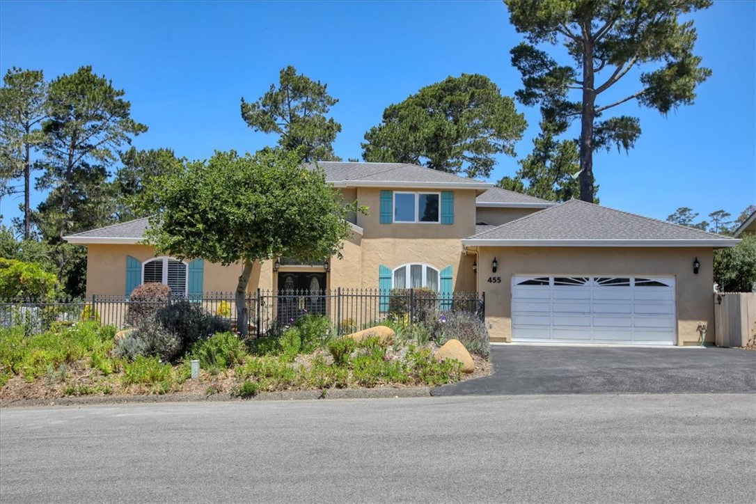 455 Chiswick Way