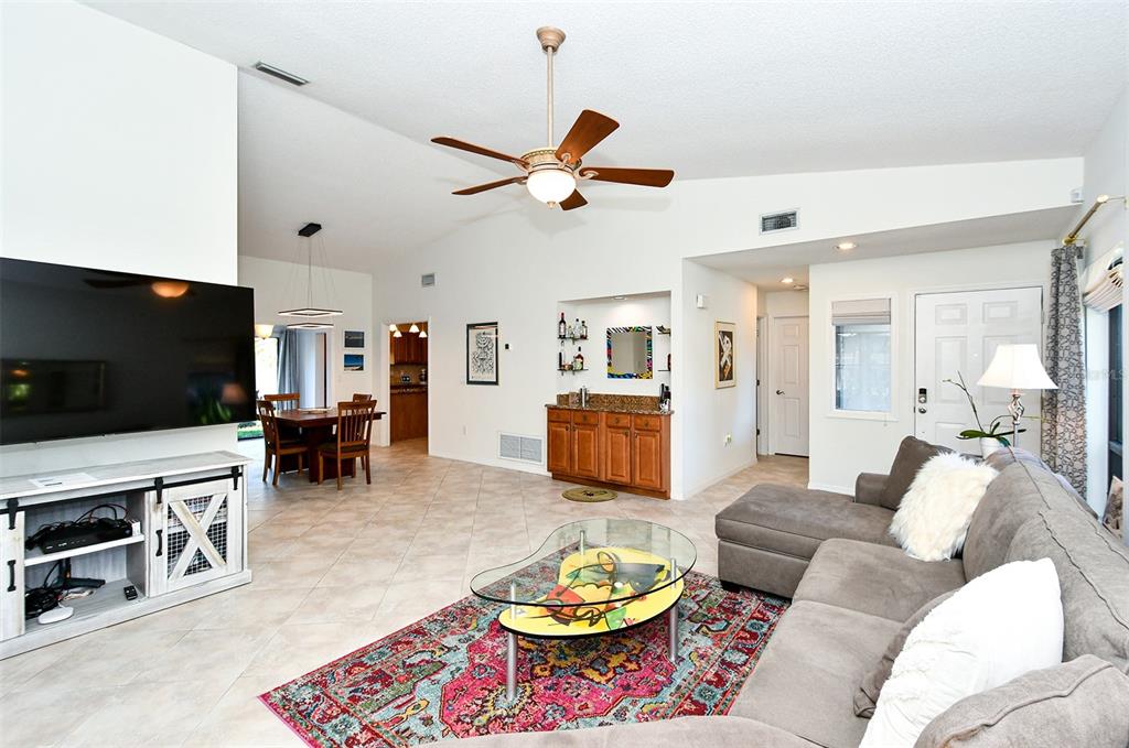 7805 PINE TRACE DRIVE