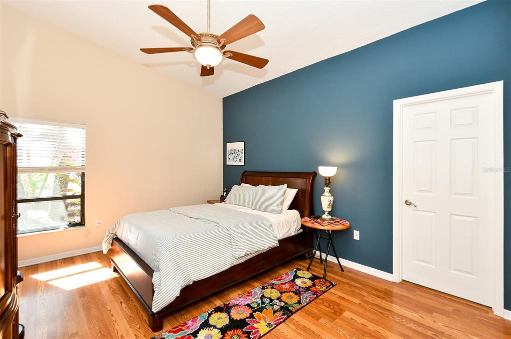 7805 PINE TRACE DRIVE