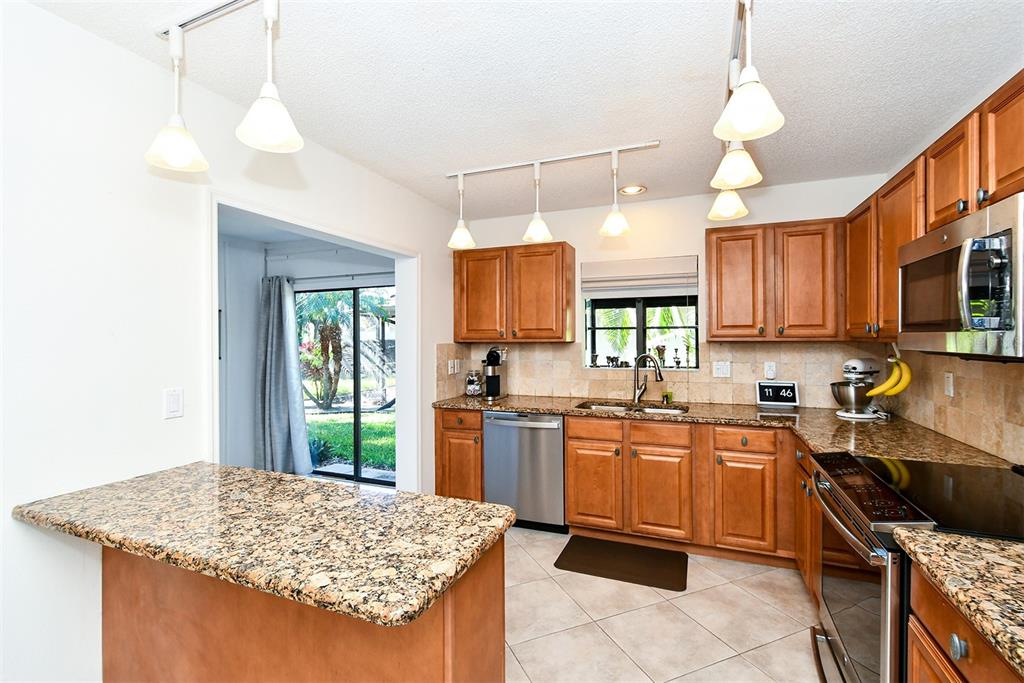 7805 PINE TRACE DRIVE