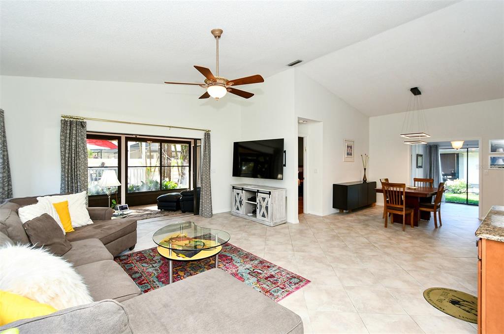 7805 PINE TRACE DRIVE