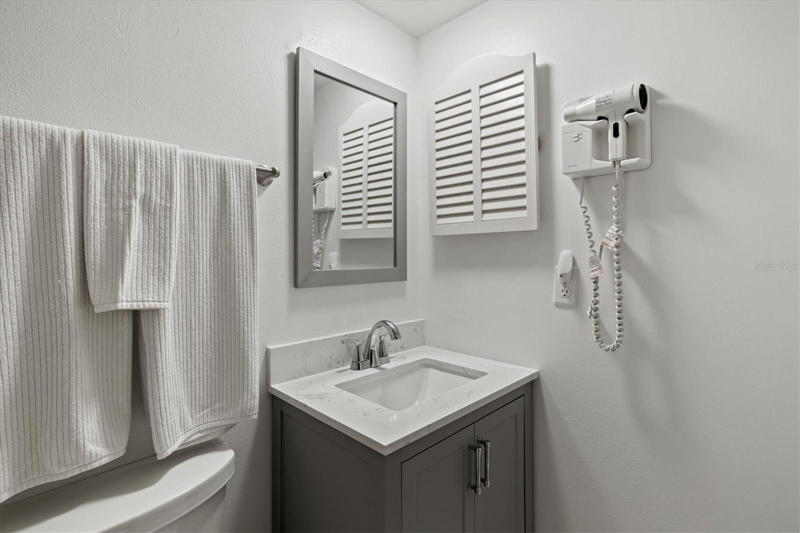 110 VISTA HERMOSA CIR #104B