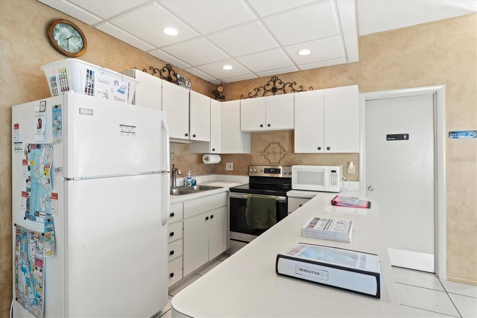 110 VISTA HERMOSA CIR #104B