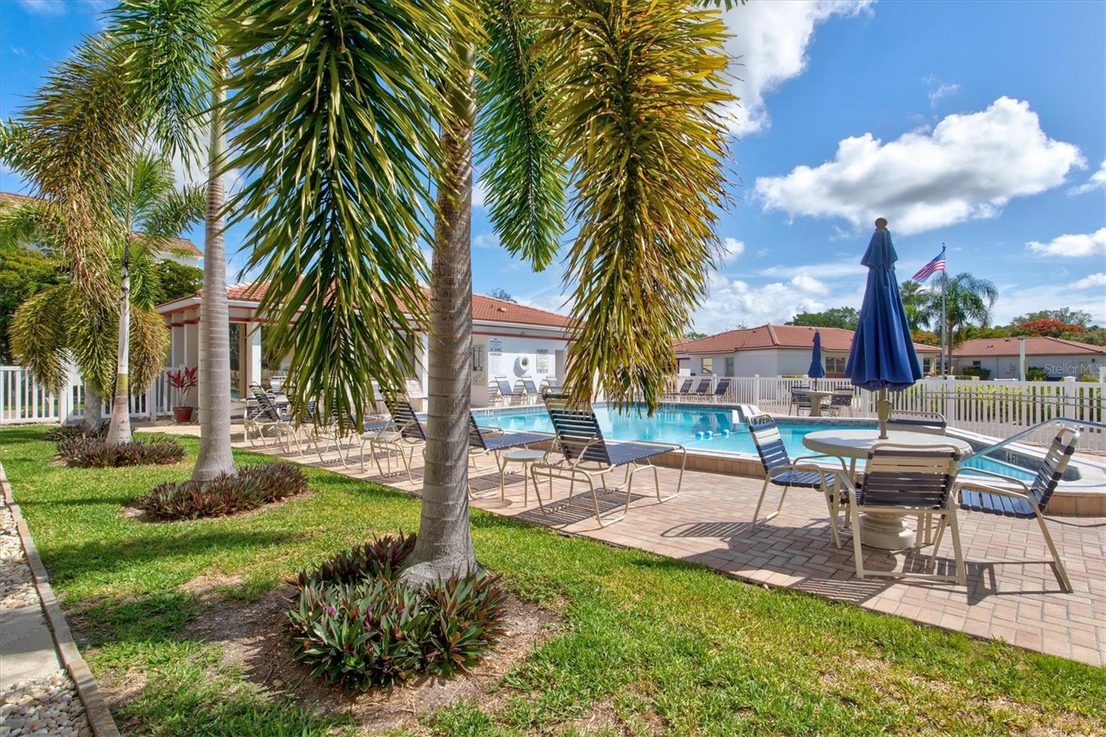 110 VISTA HERMOSA CIR #104B