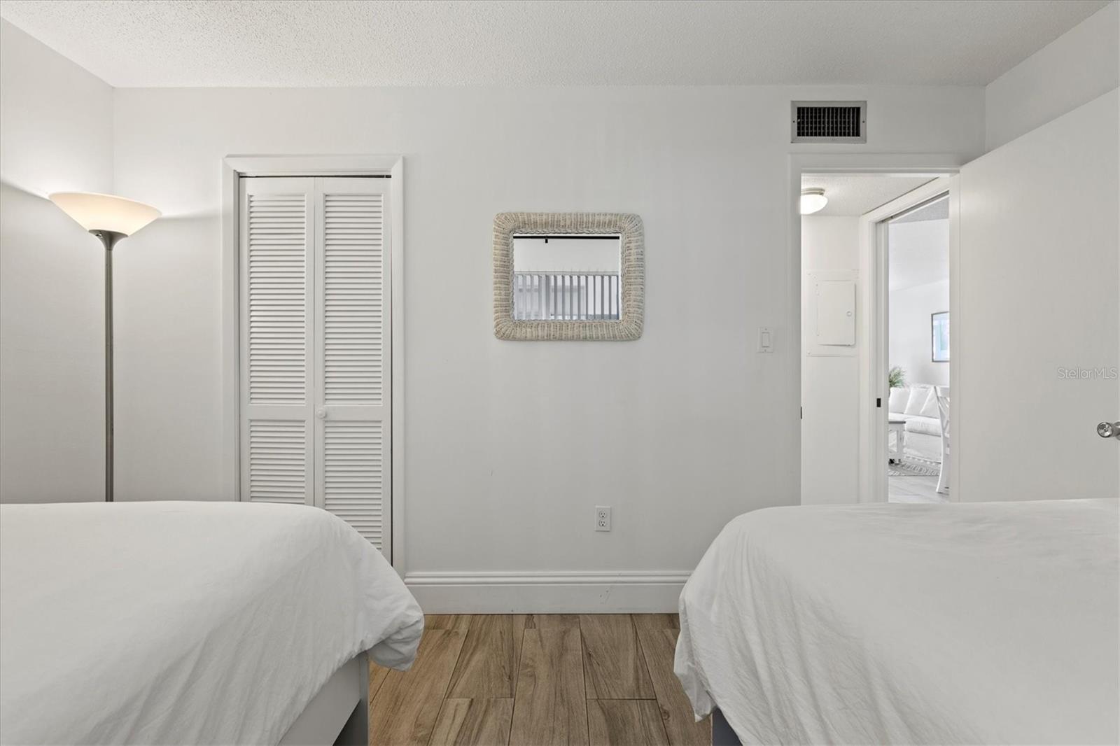 110 VISTA HERMOSA CIR #104B