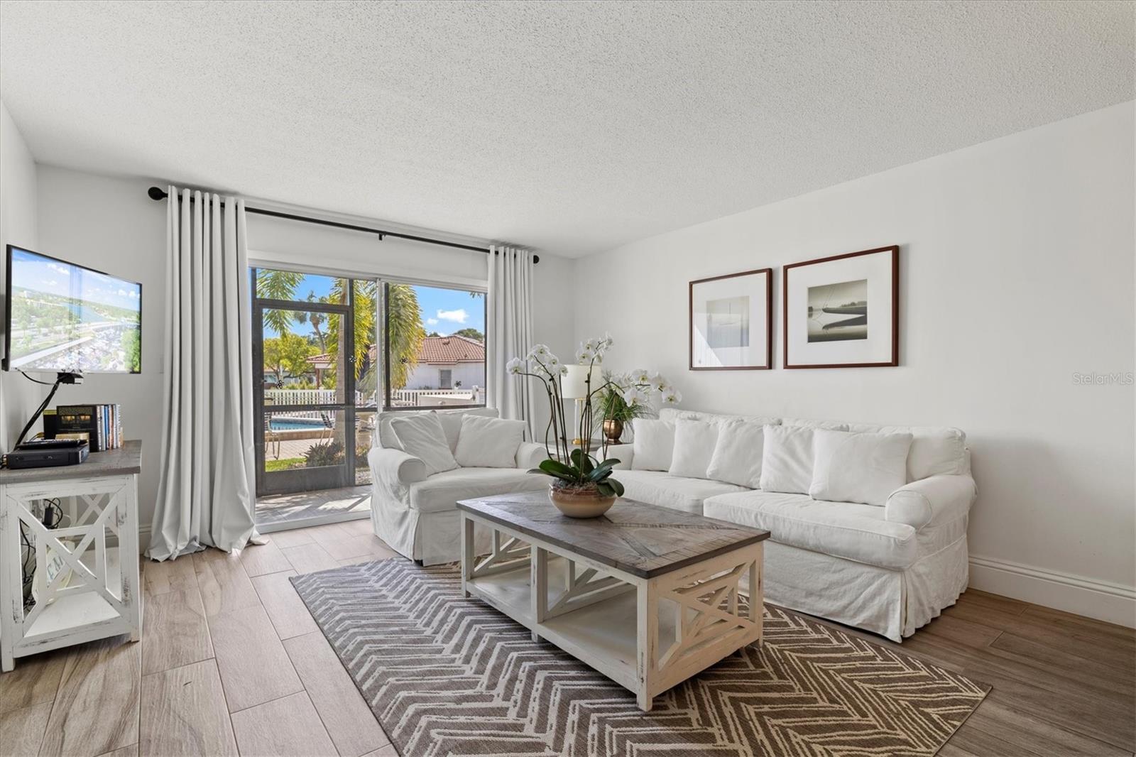 110 VISTA HERMOSA CIR #104B