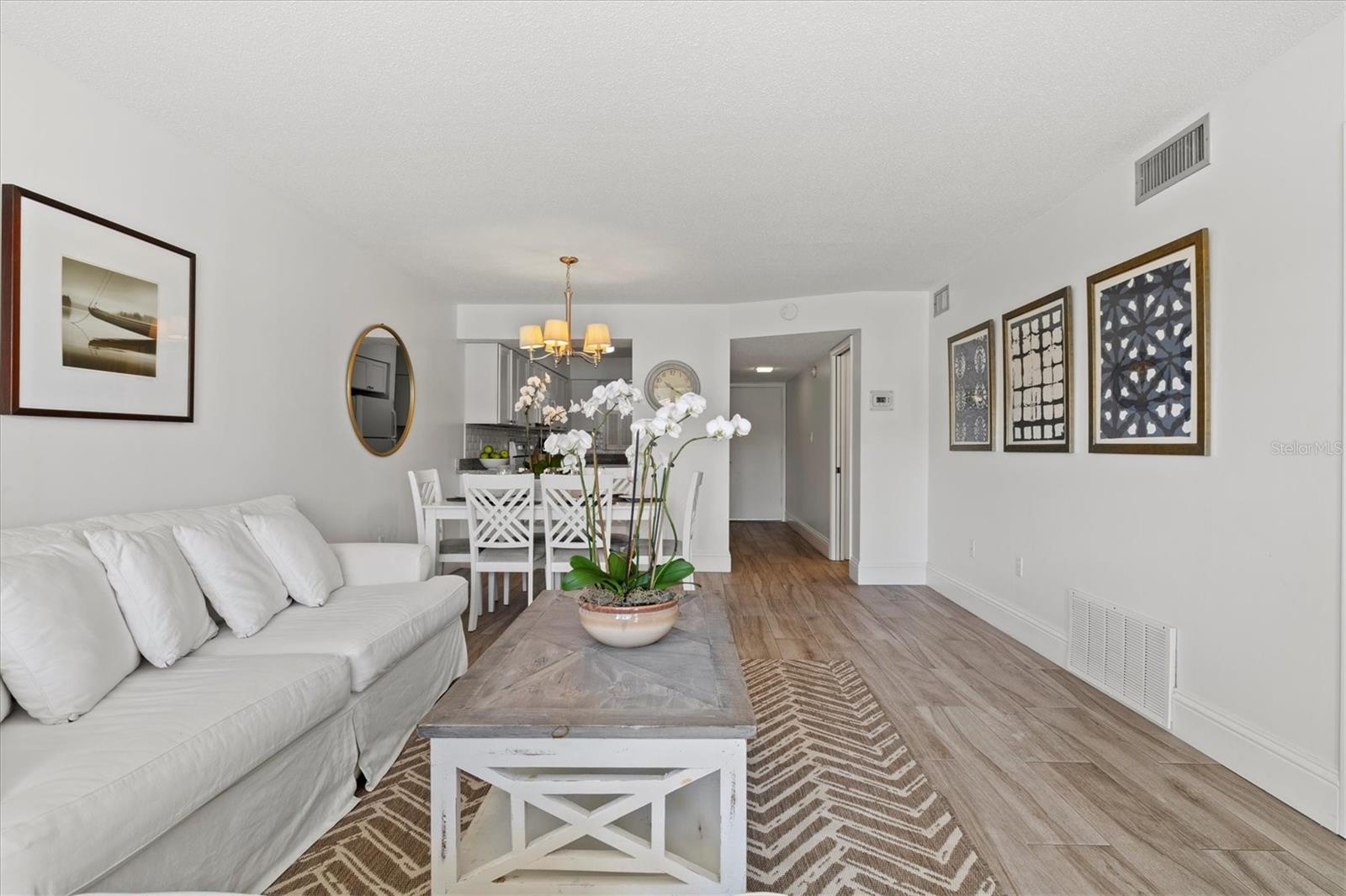 110 VISTA HERMOSA CIR #104B