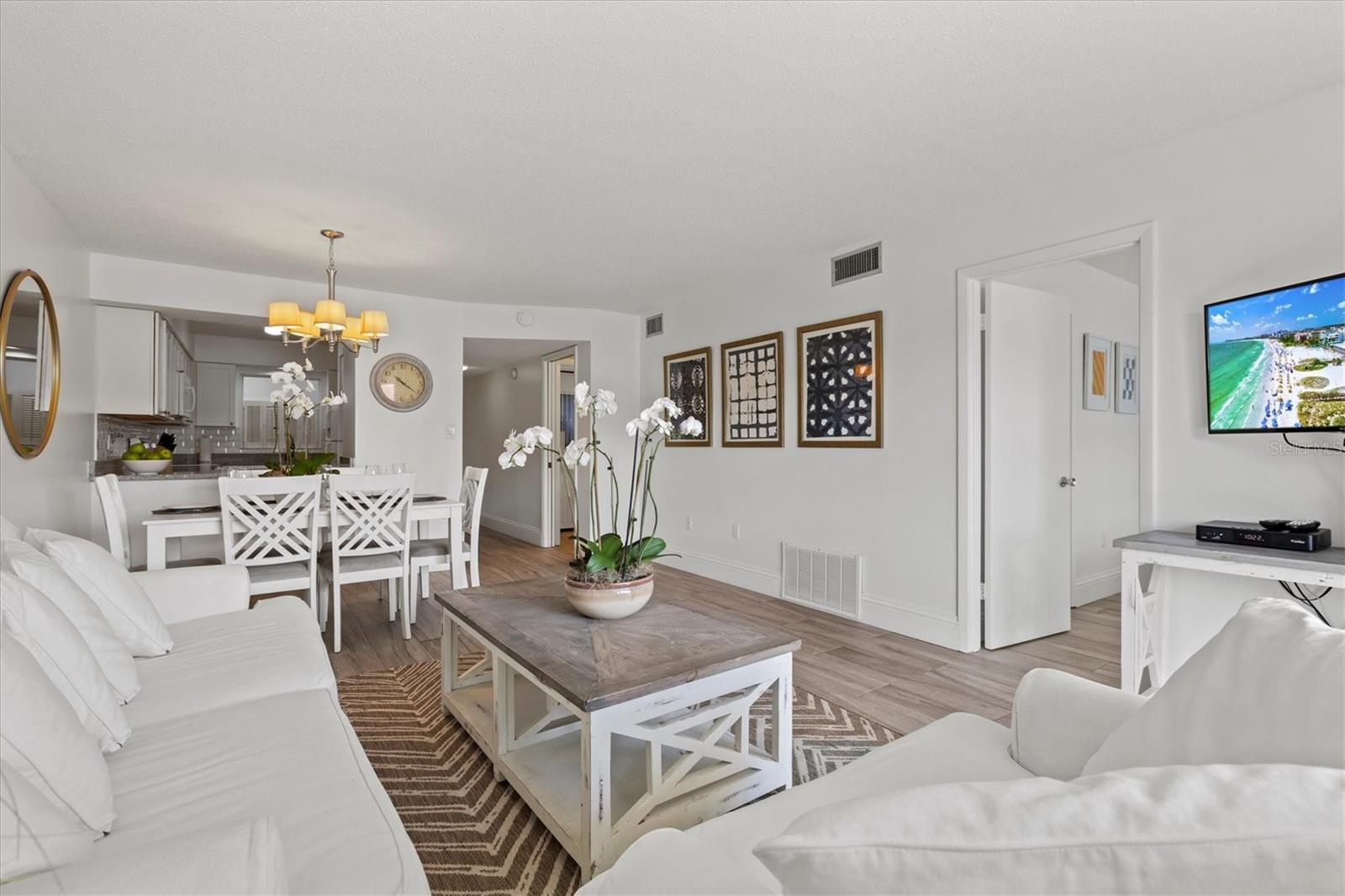 110 VISTA HERMOSA CIR #104B