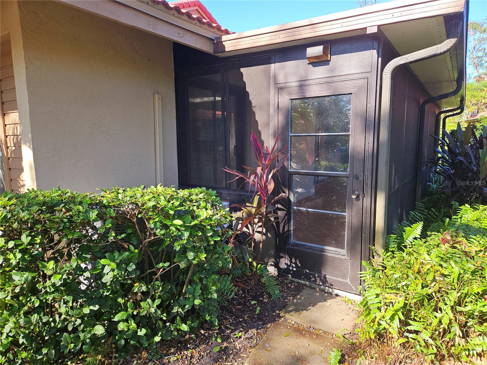 5027 KESTRAL PARK DR #64