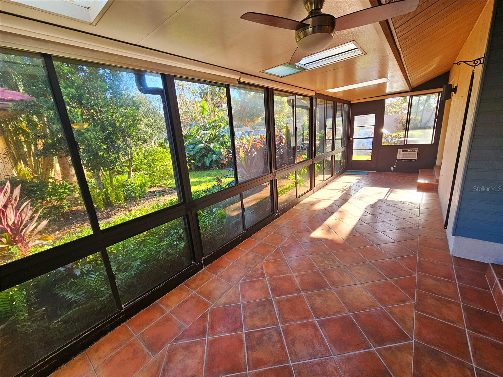 5027 KESTRAL PARK DR #64