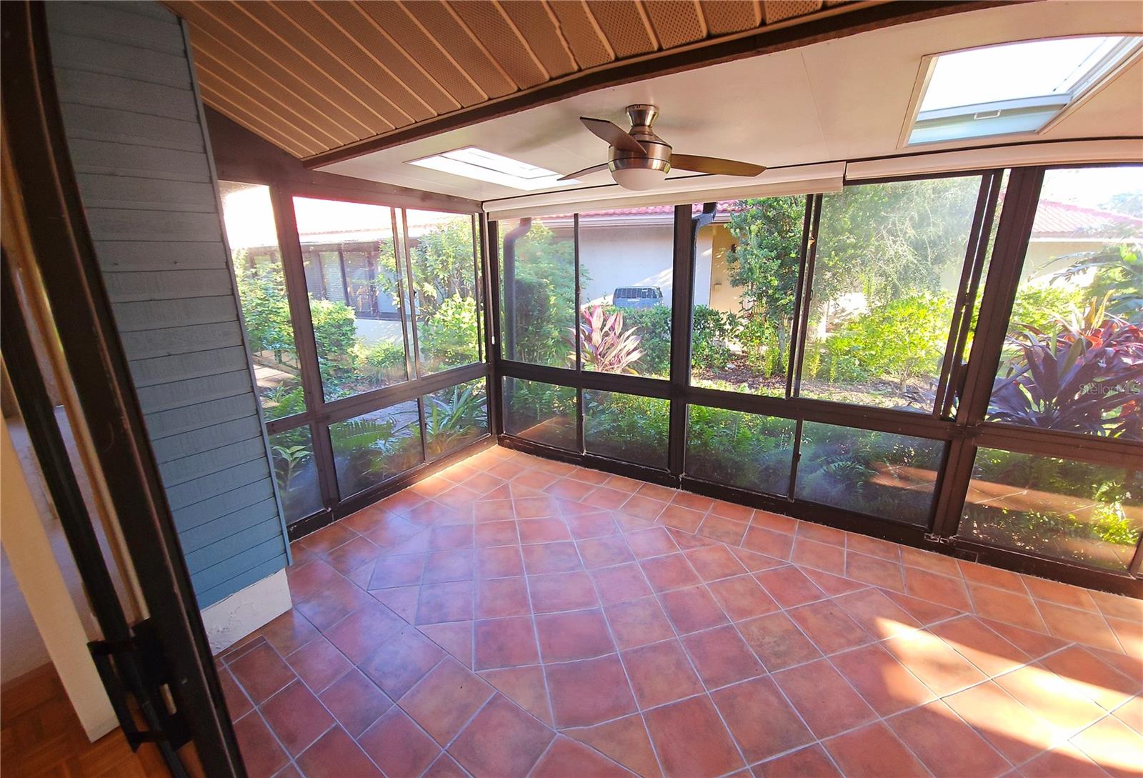 5027 KESTRAL PARK DR #64