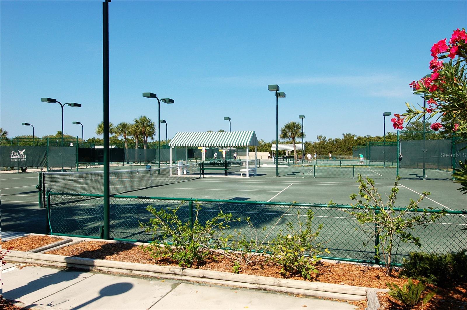 5027 KESTRAL PARK DR #64