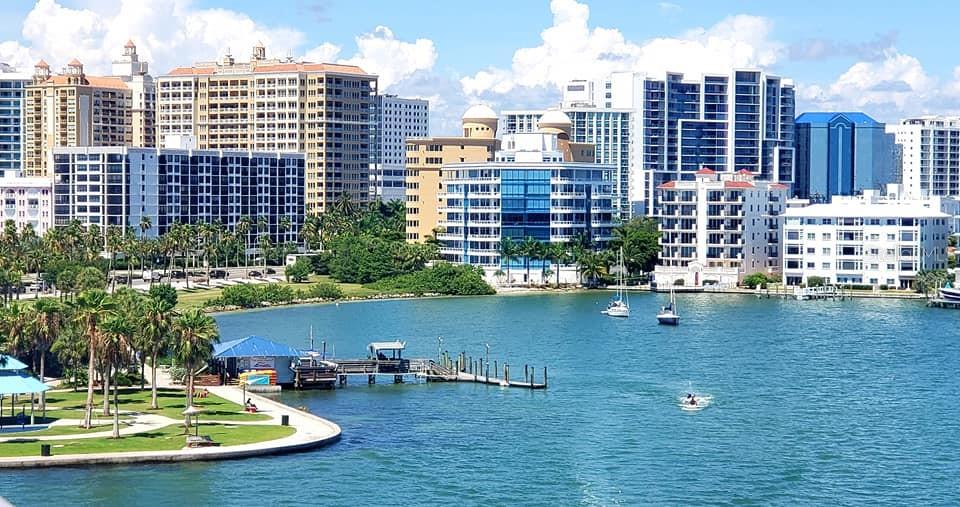 5027 KESTRAL PARK DR #64