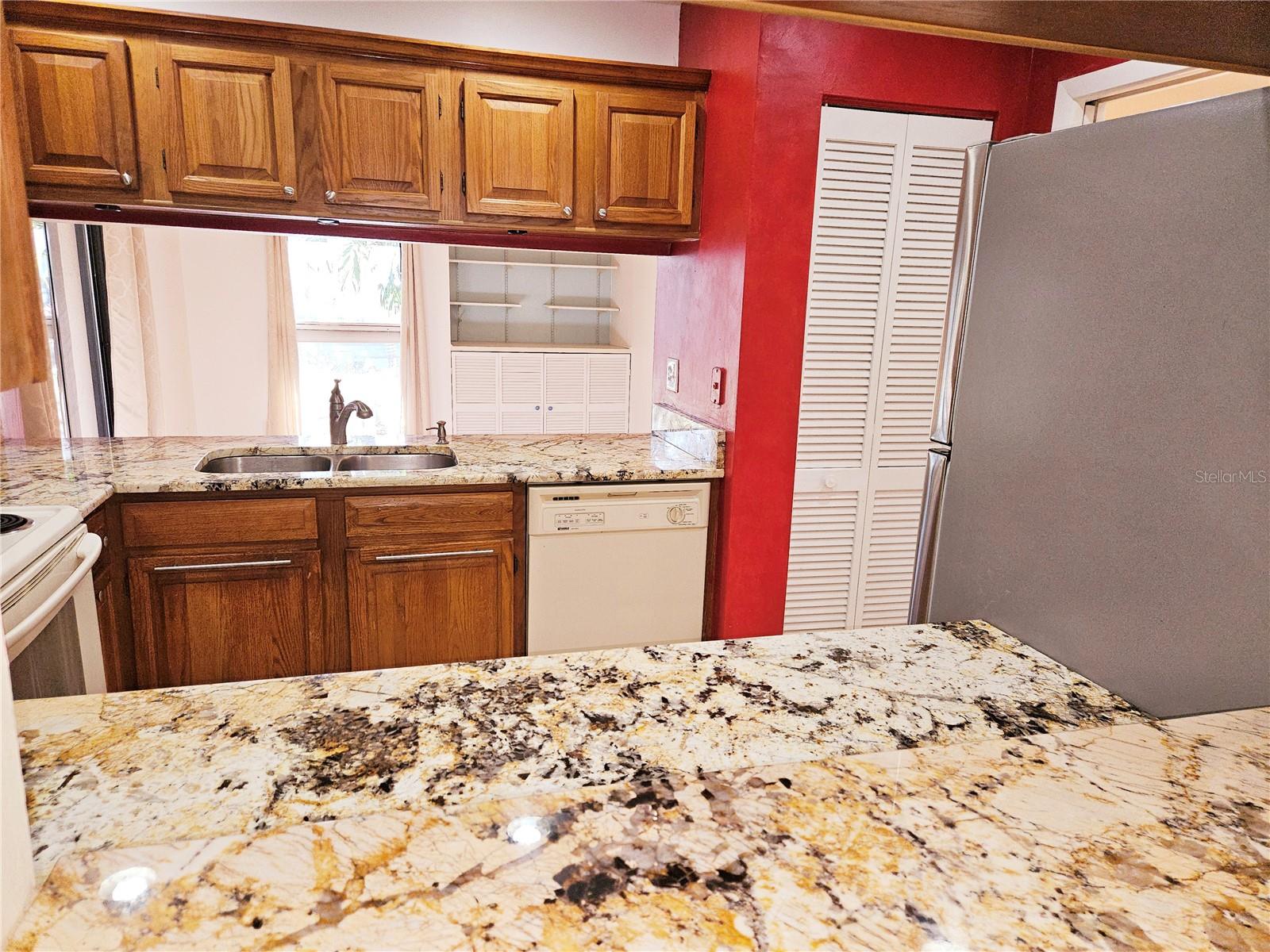 5027 KESTRAL PARK DR #64