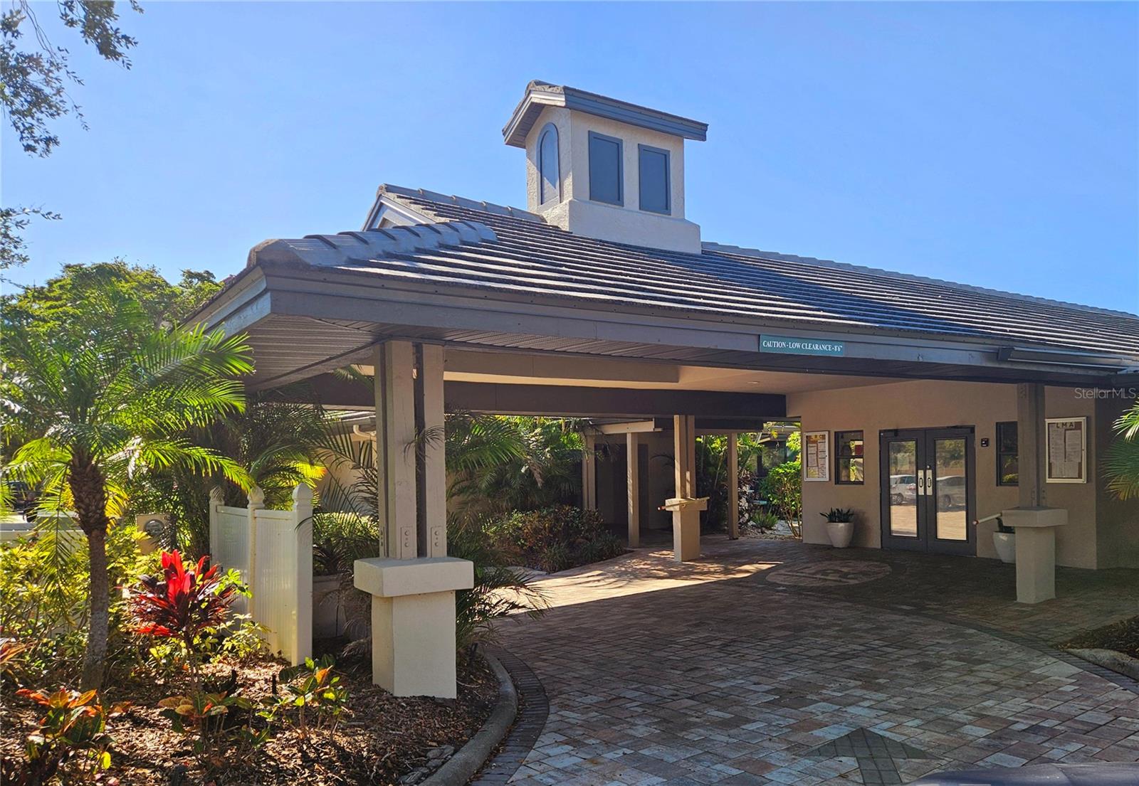 5027 KESTRAL PARK DR #64