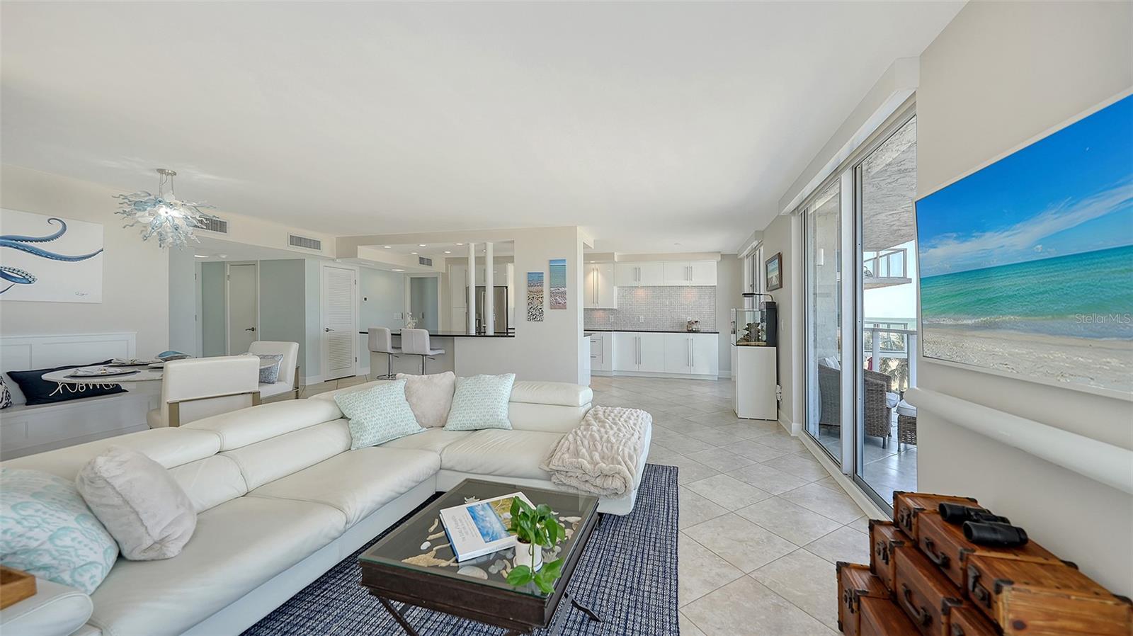 2425 GULF OF MEXICO DR #3E