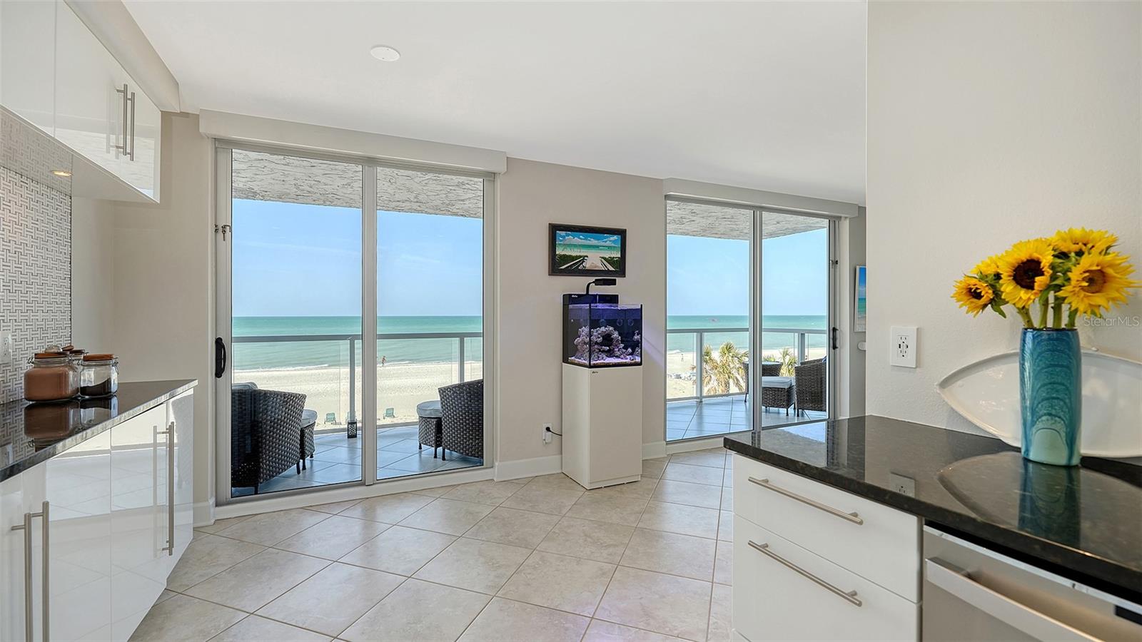 2425 GULF OF MEXICO DR #3E