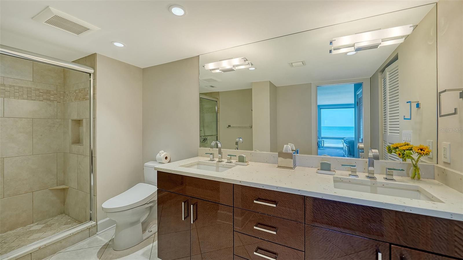 2425 GULF OF MEXICO DR #3E
