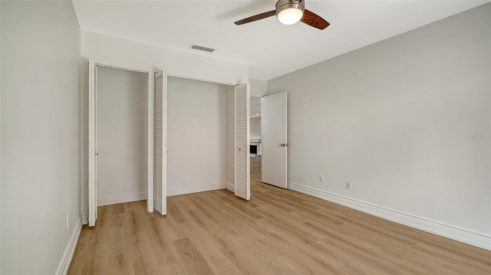 5027 KESTRAL PARK #64