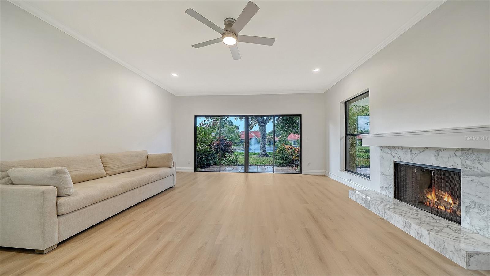 5027 KESTRAL PARK #64