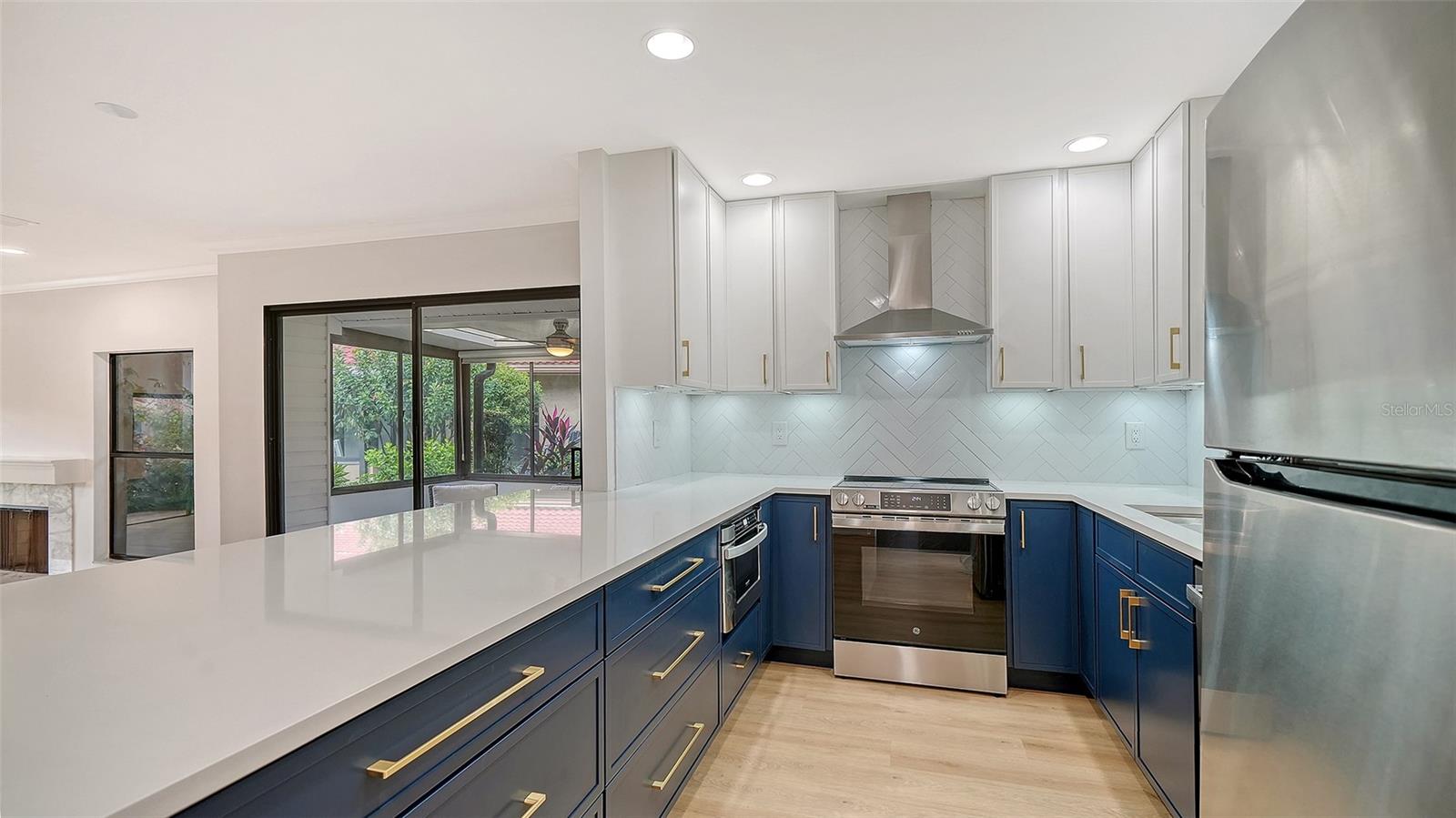 5027 KESTRAL PARK #64