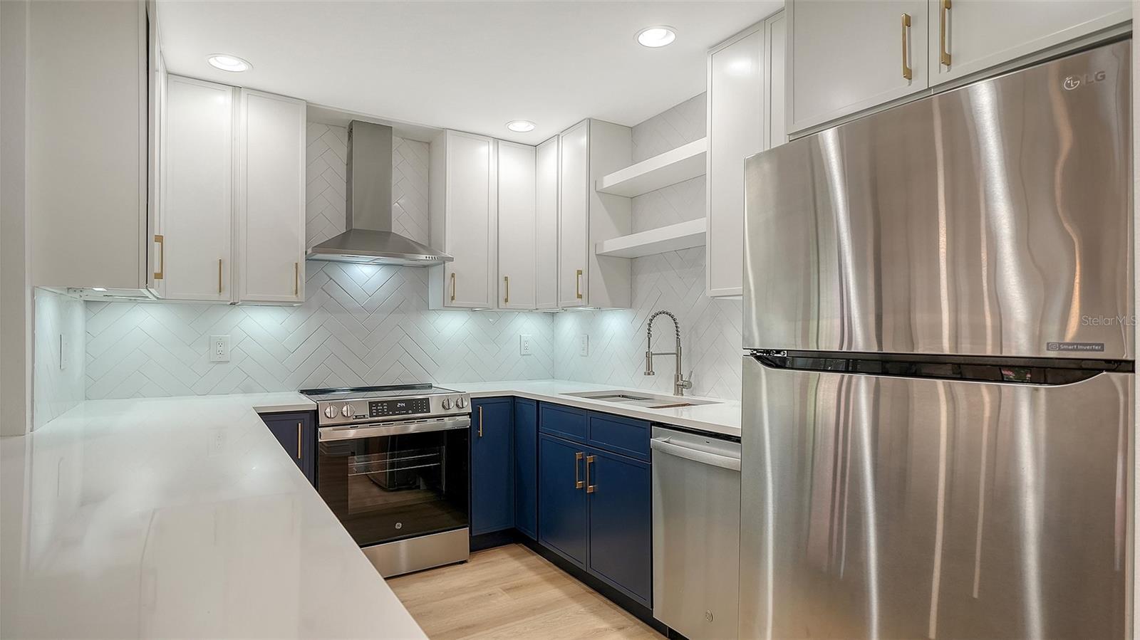 5027 KESTRAL PARK #64