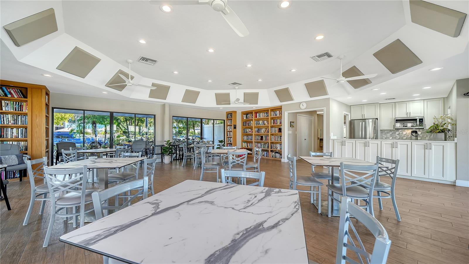 5027 KESTRAL PARK #64