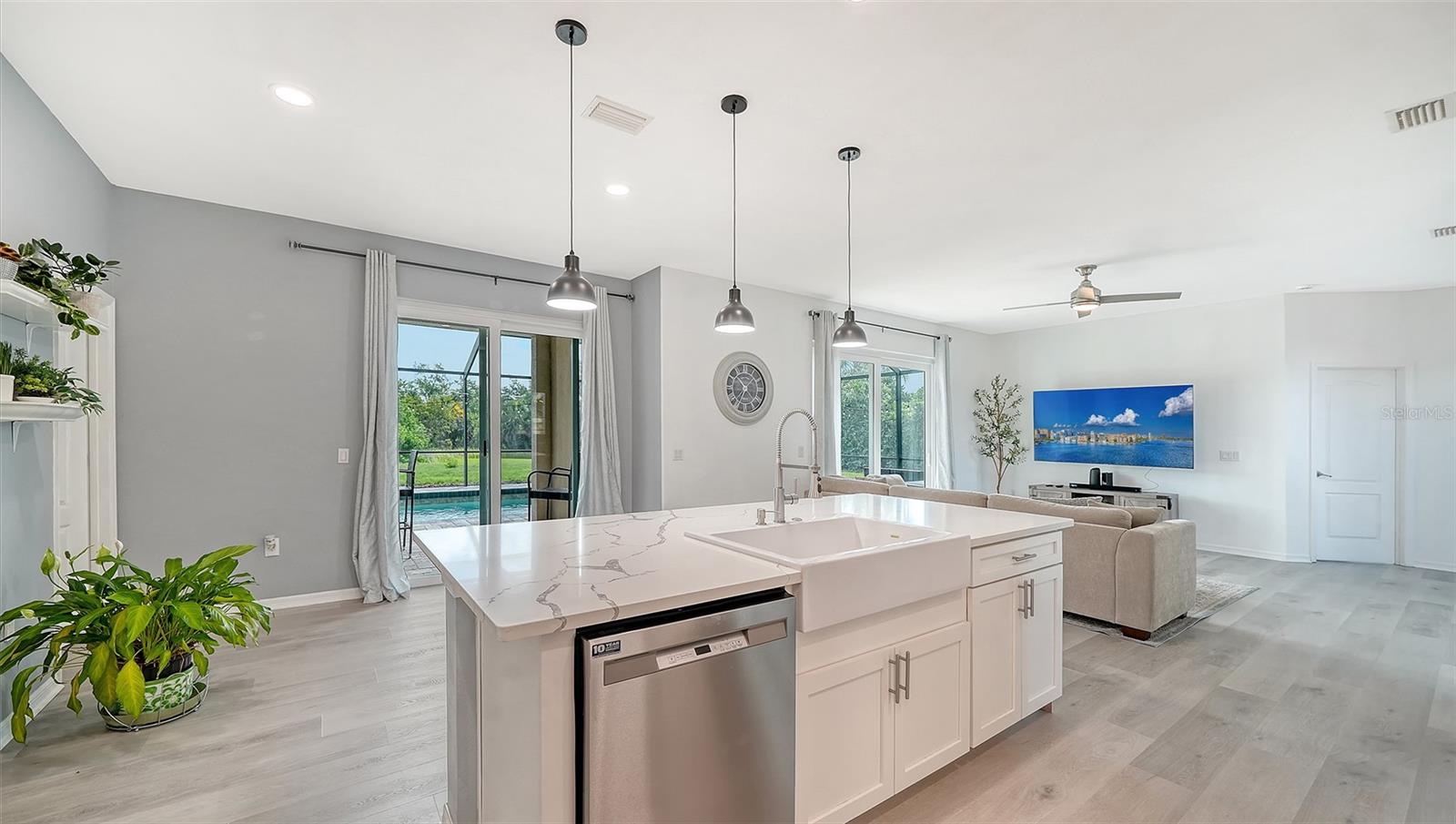 523 GRAND PRESERVE CV