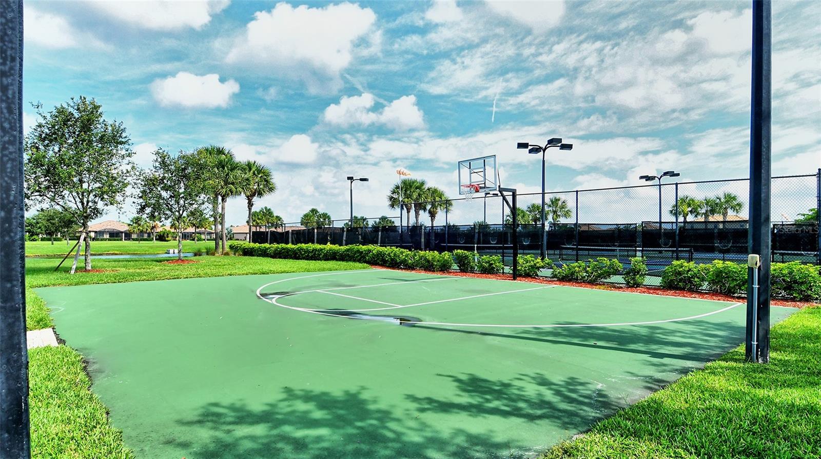 523 GRAND PRESERVE CV