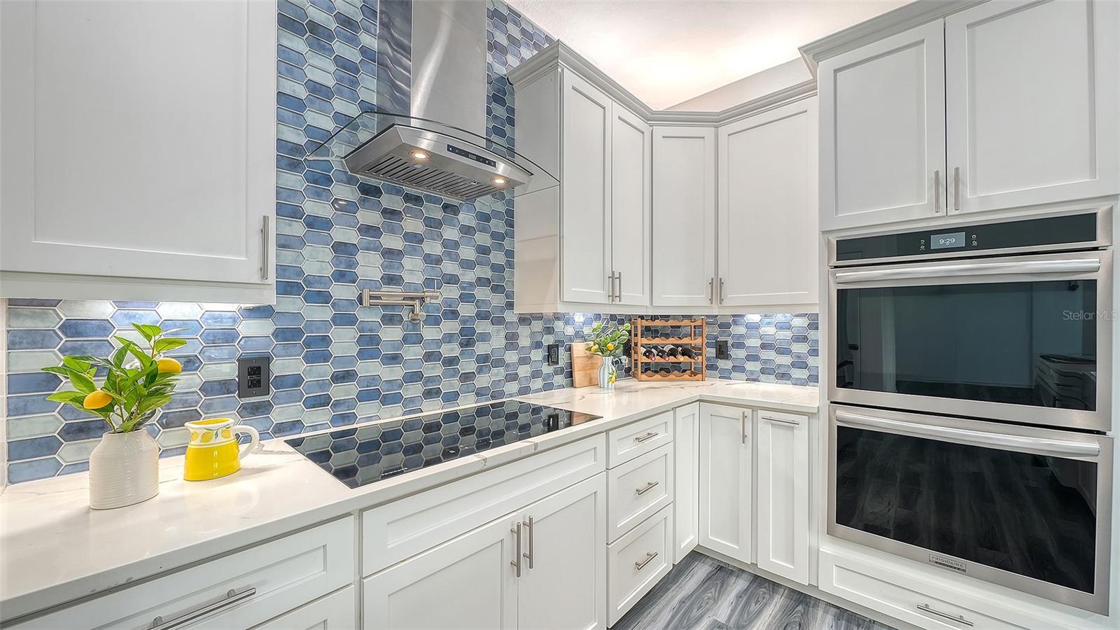 523 GRAND PRESERVE CV