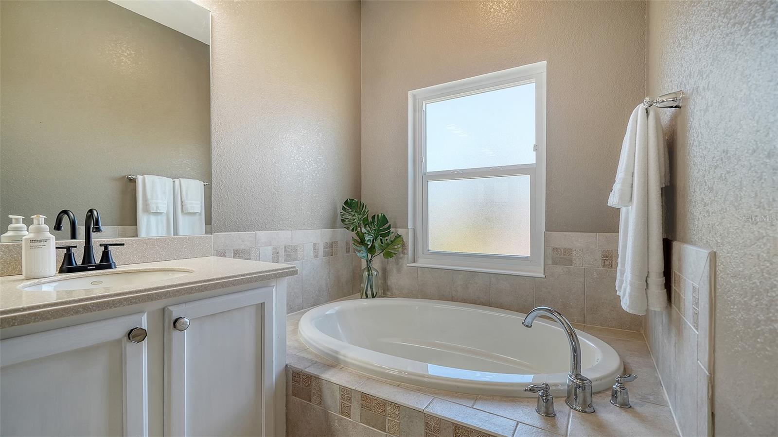 523 GRAND PRESERVE CV