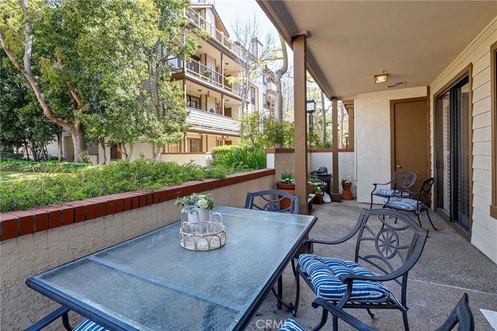 2571 Plaza Del Amo 109