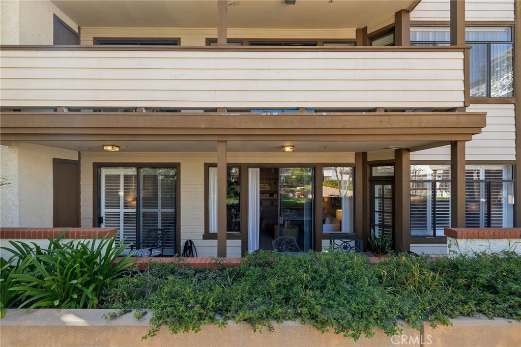 2571 Plaza Del Amo 109