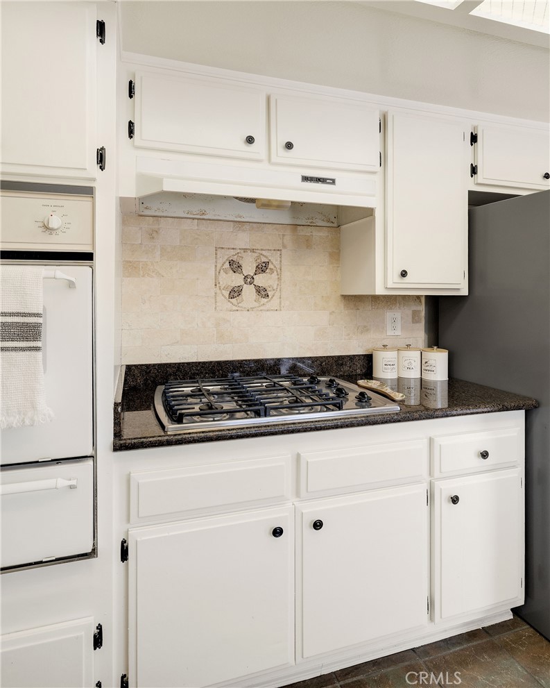 2703 Rockefeller