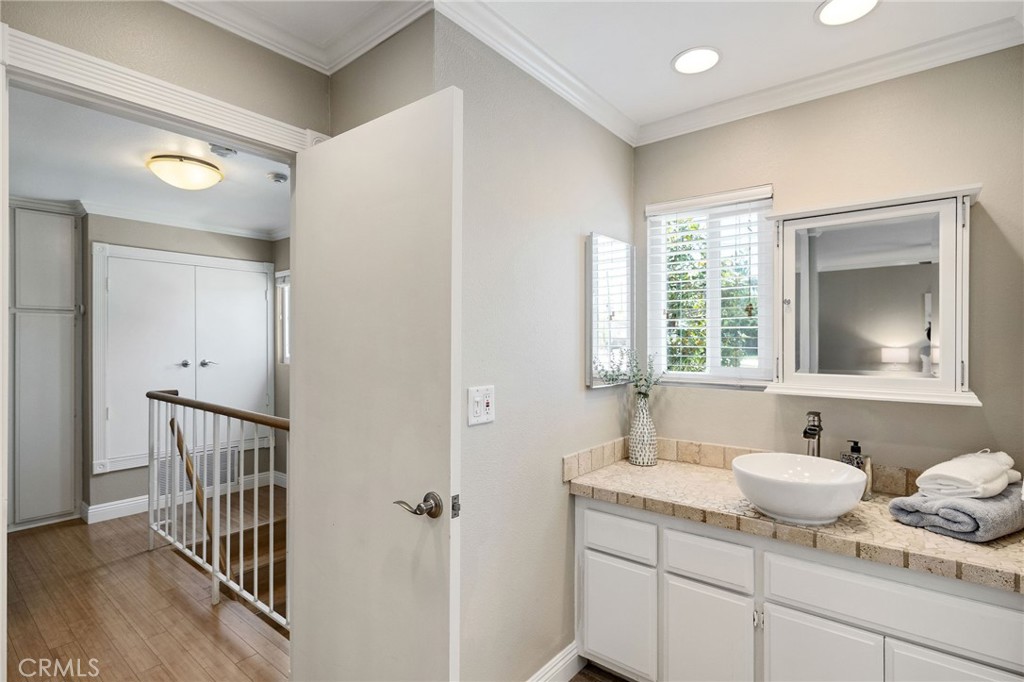 2703 Rockefeller