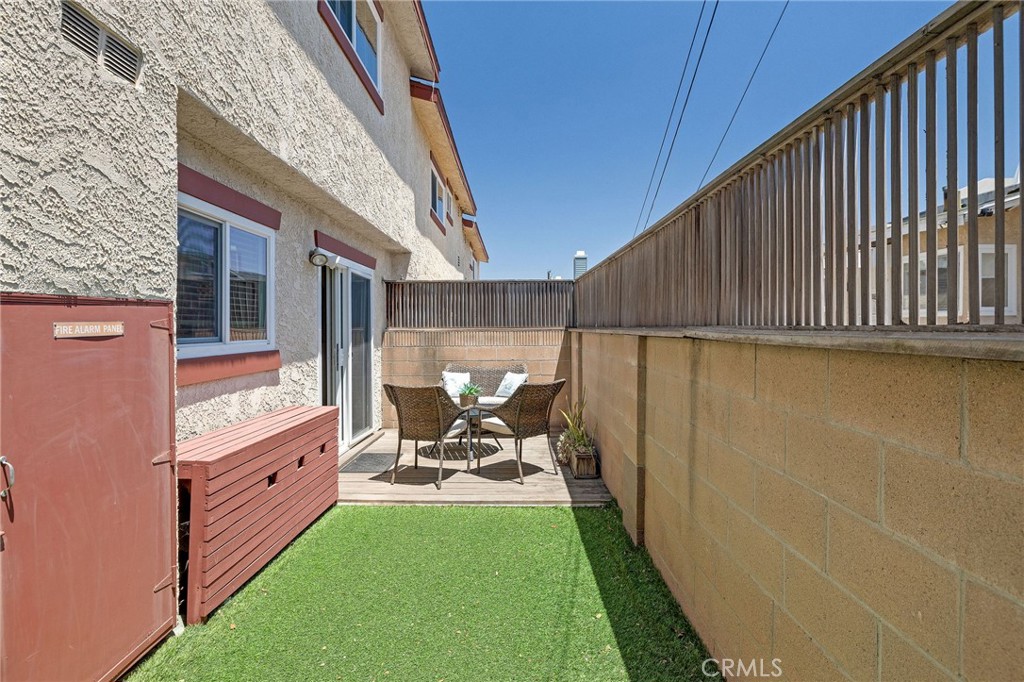 2703 Rockefeller