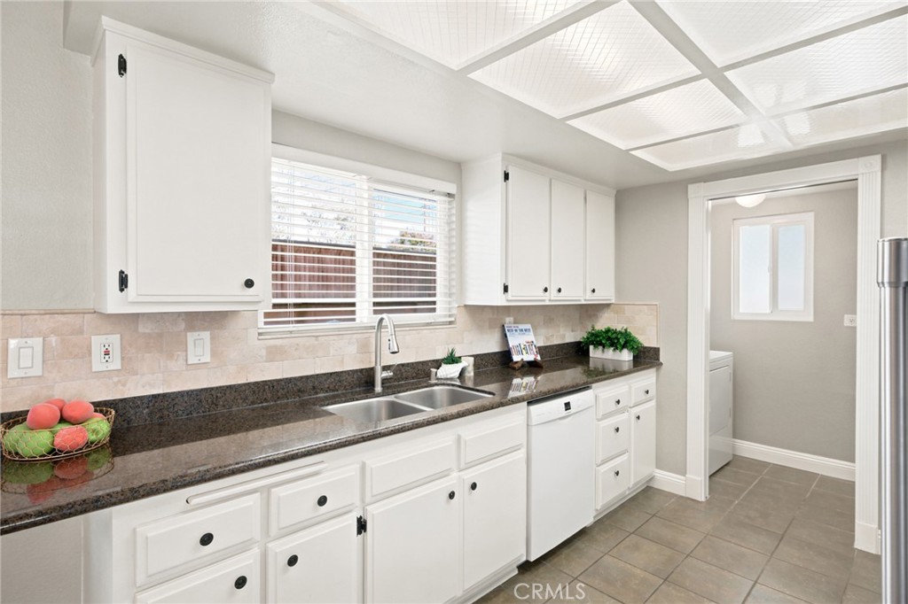 2703 Rockefeller