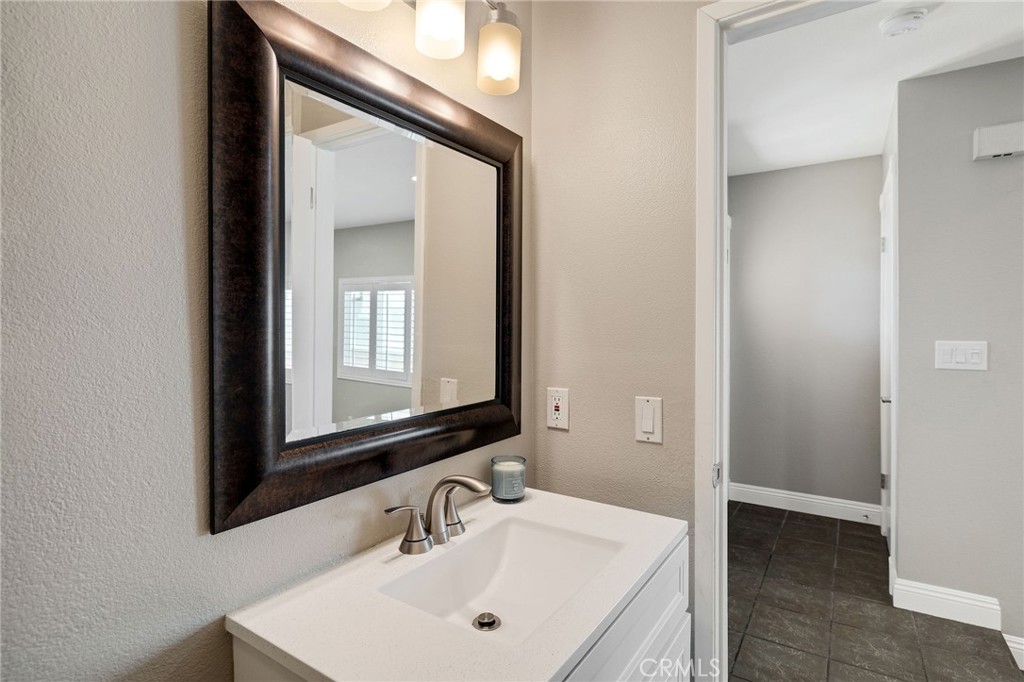 2703 Rockefeller