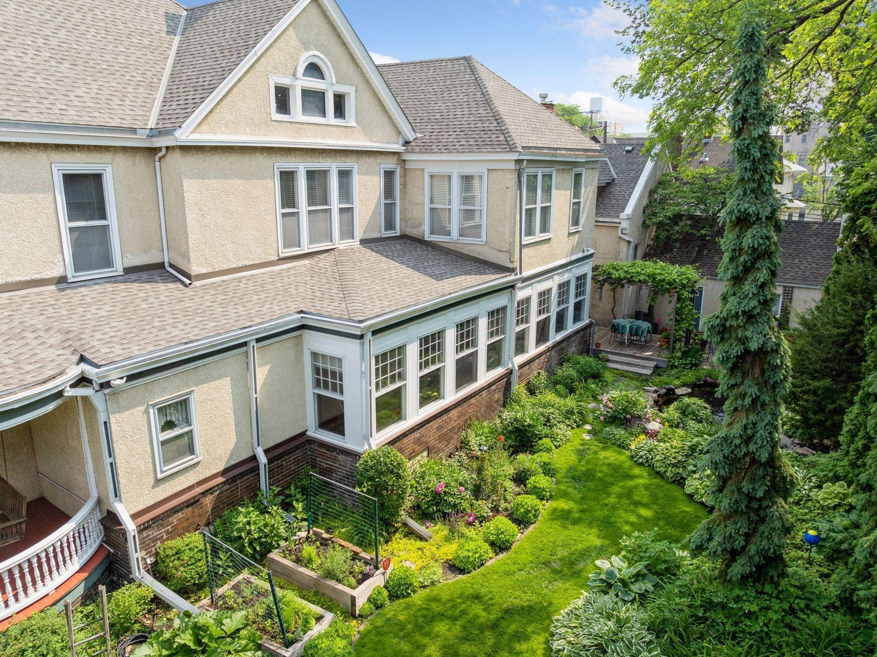 2601 Portland Avenue