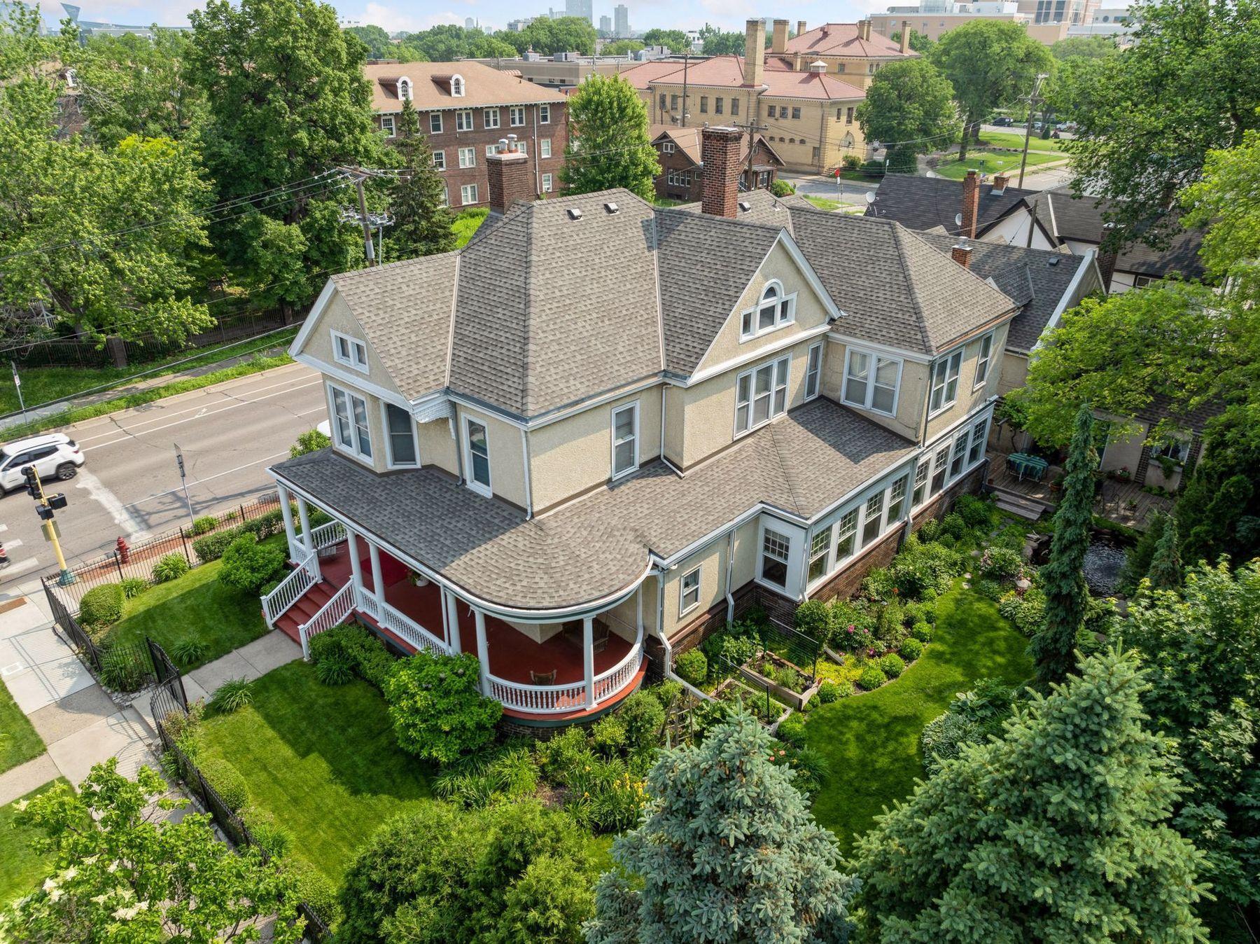 2601 Portland Avenue