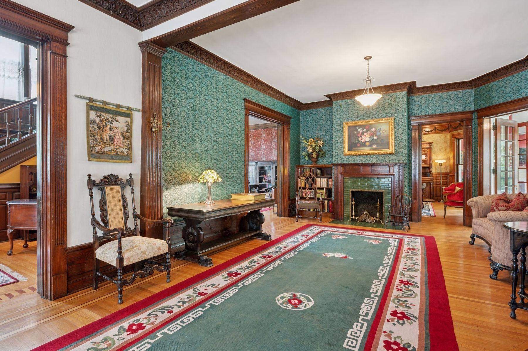 2601 Portland Avenue