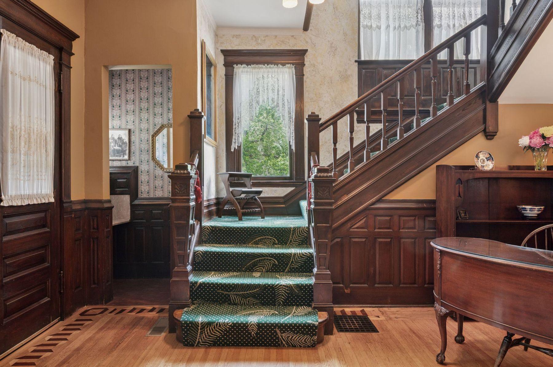 2601 Portland Avenue