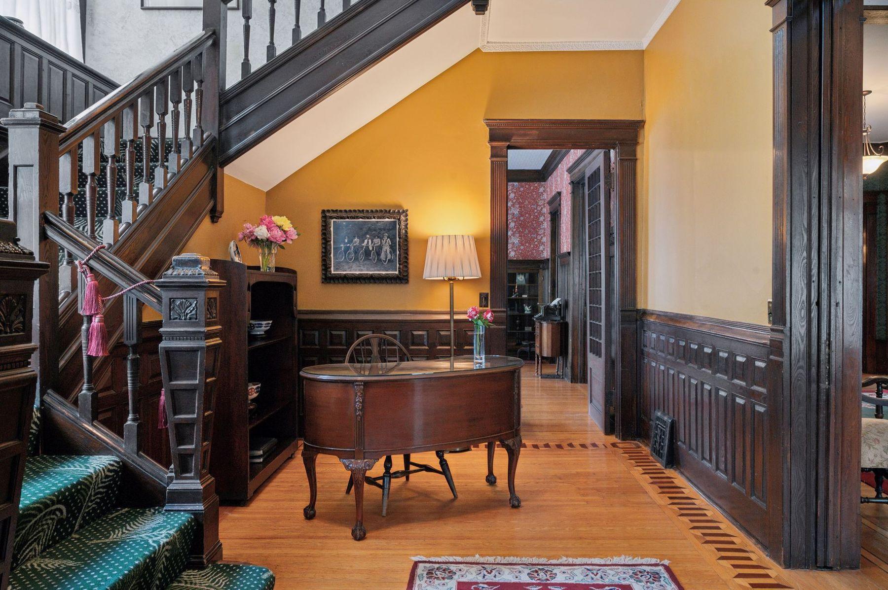 2601 Portland Avenue