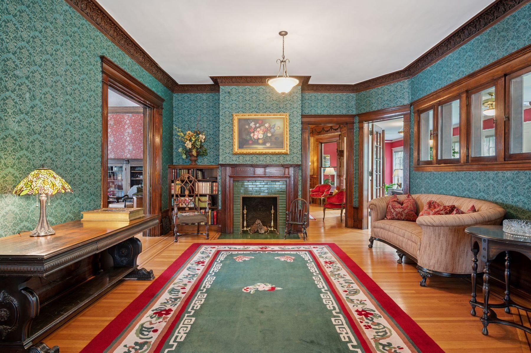 2601 Portland Avenue