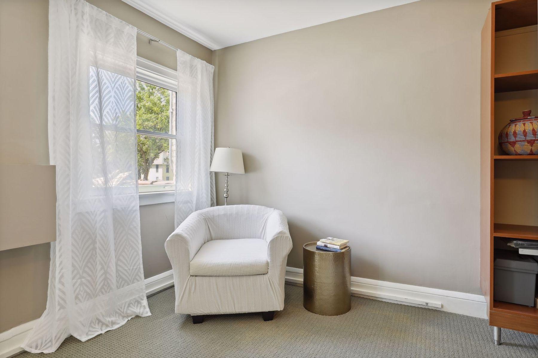 79 Western Avenue N Unit: 304