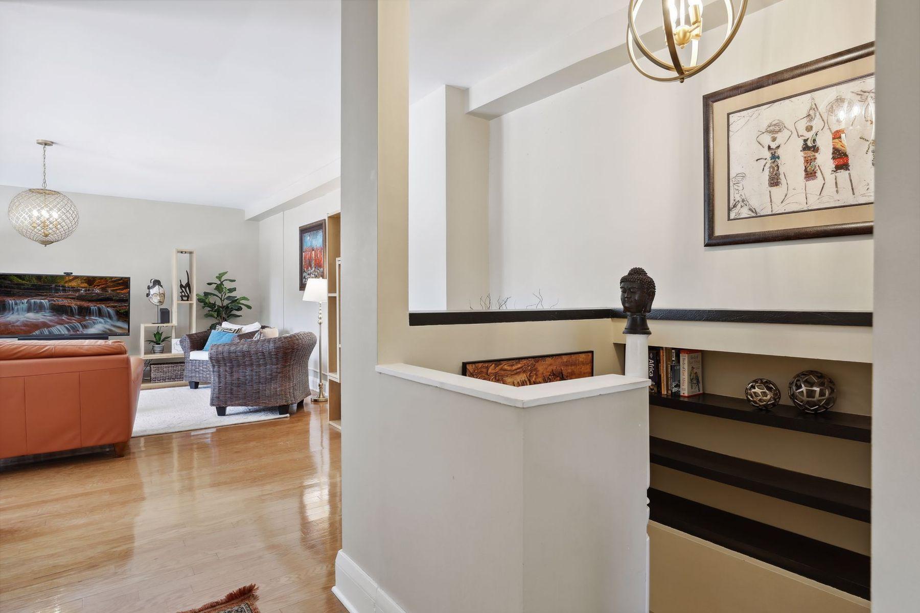 79 Western Avenue N Unit: 304