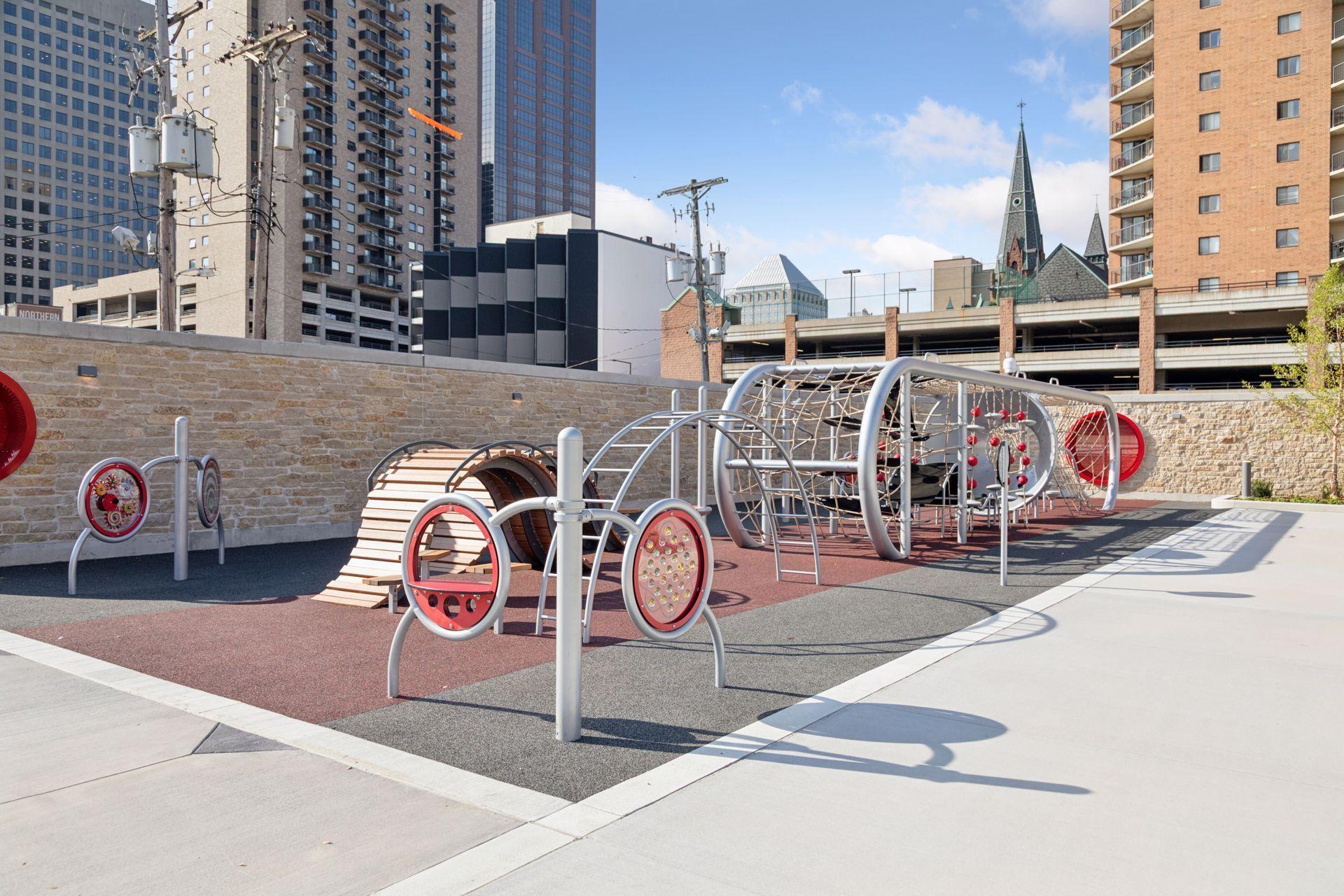 500 Robert Street N Unit: 608